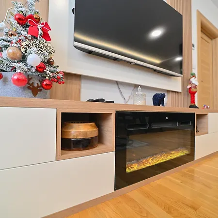 Lux Blue Sky Mountain View Apartament *